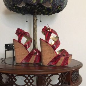 Classic Red Snakeskin Wedge